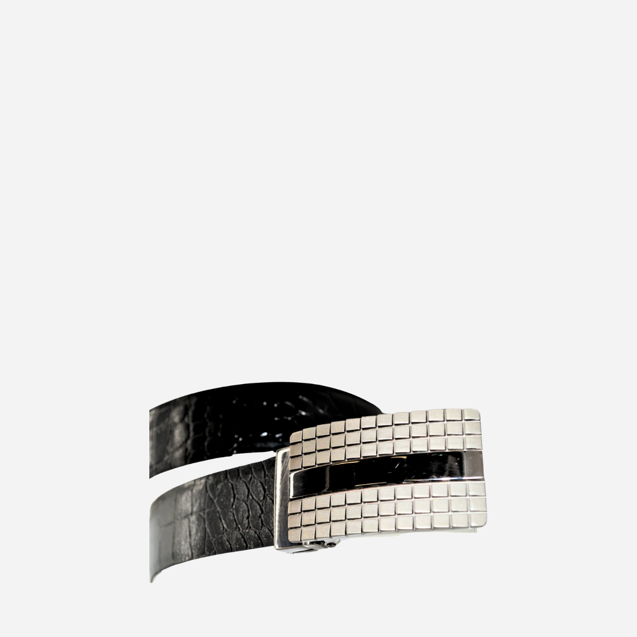 Esplanade Reversible Genuine Leather Belt – White & Embossed Black Finish