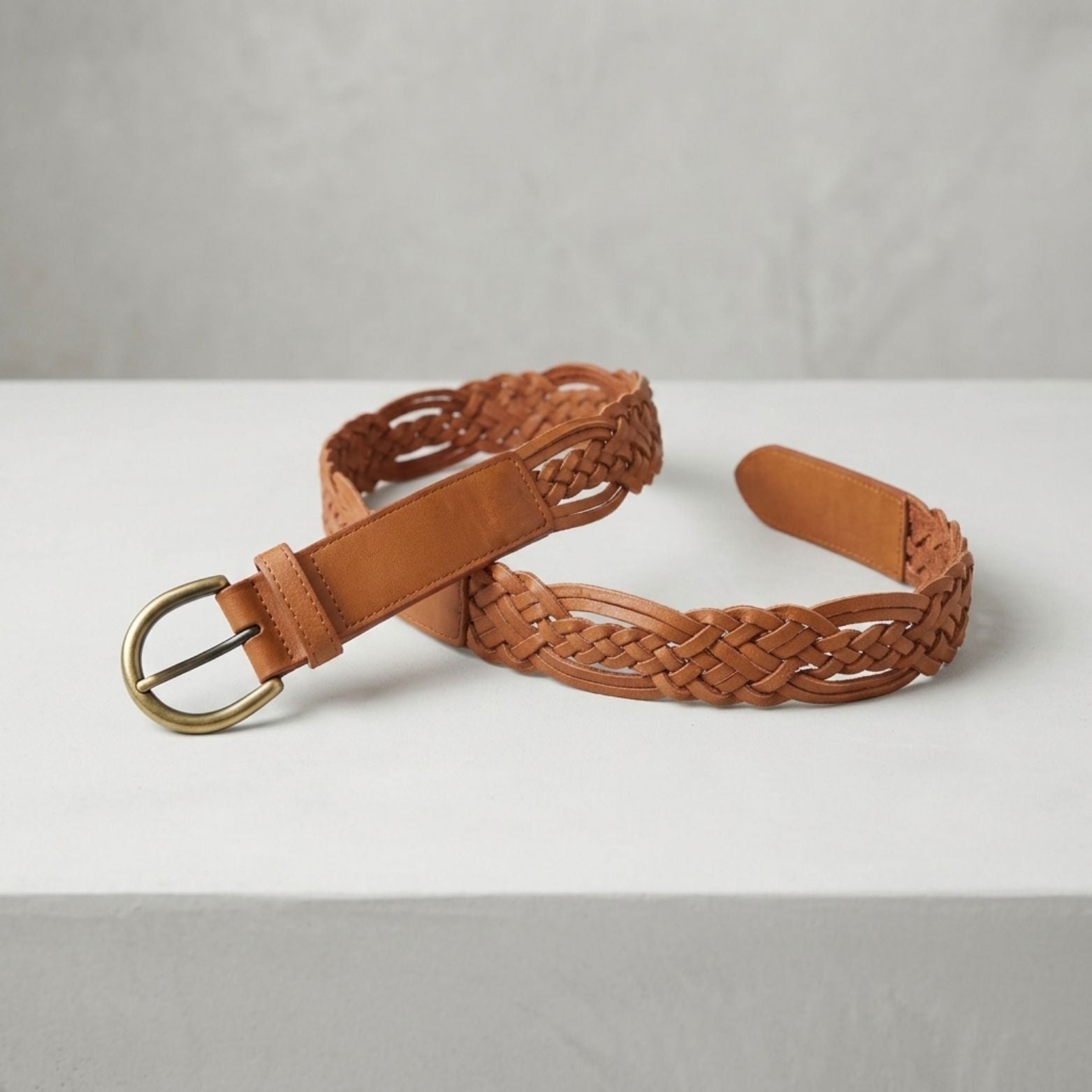 Hargrave Women's Braided Leather Belt